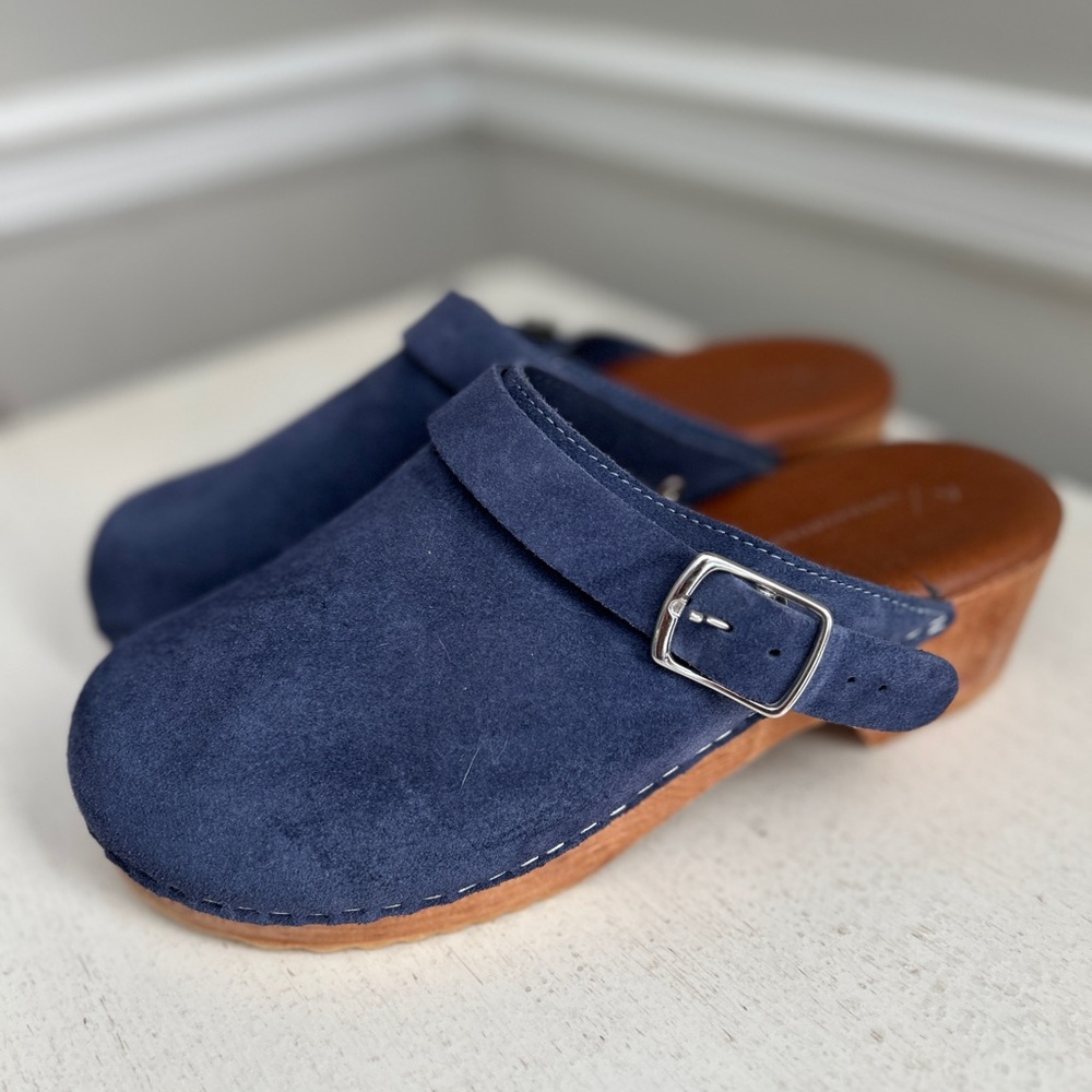 Anthropologie Suede Classic Clogs , BLUE, size 37